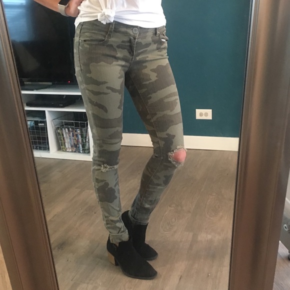 Vanilla star camo pants Clearance